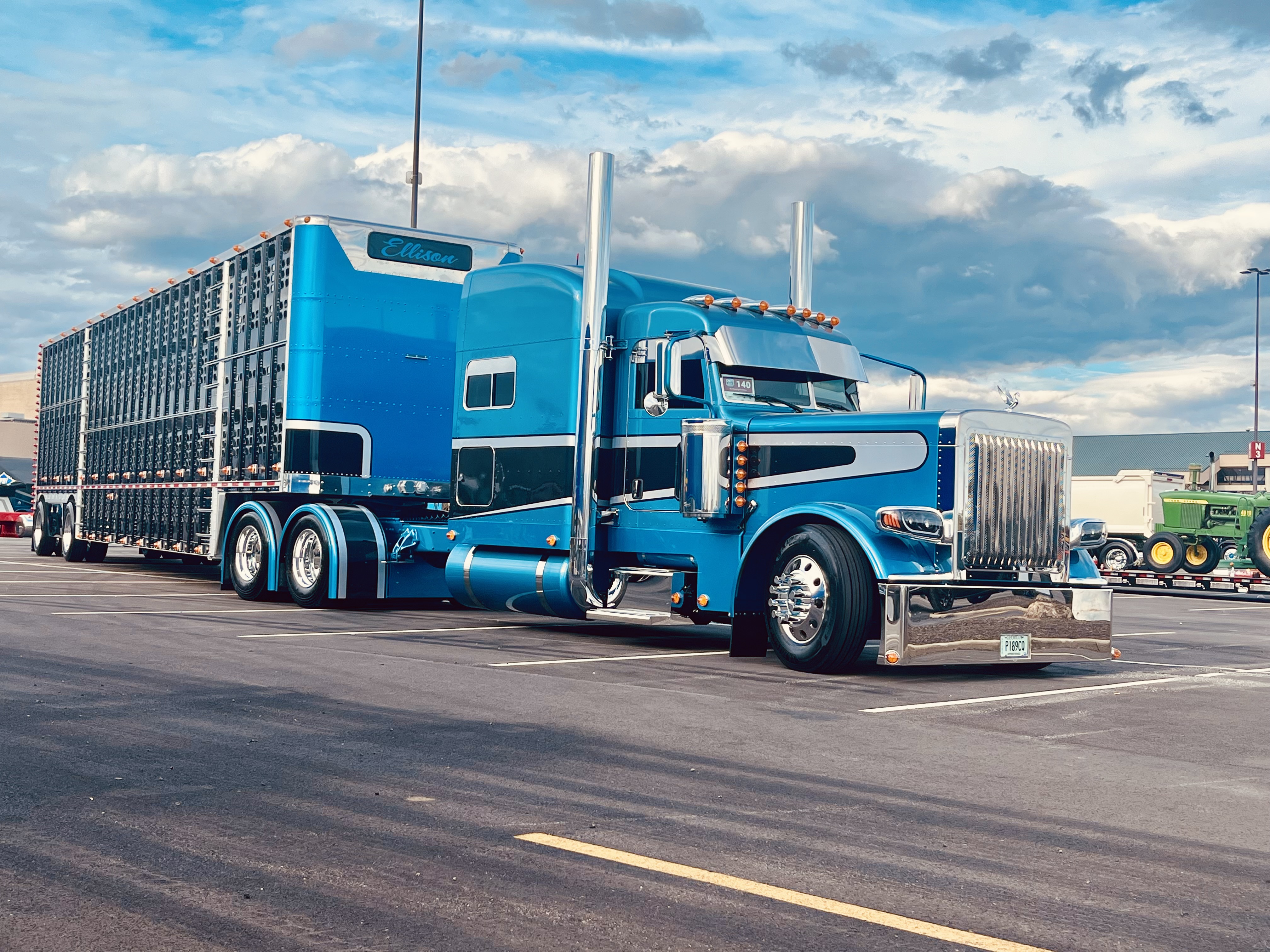 Show us what you are bringing! Upload a photo.