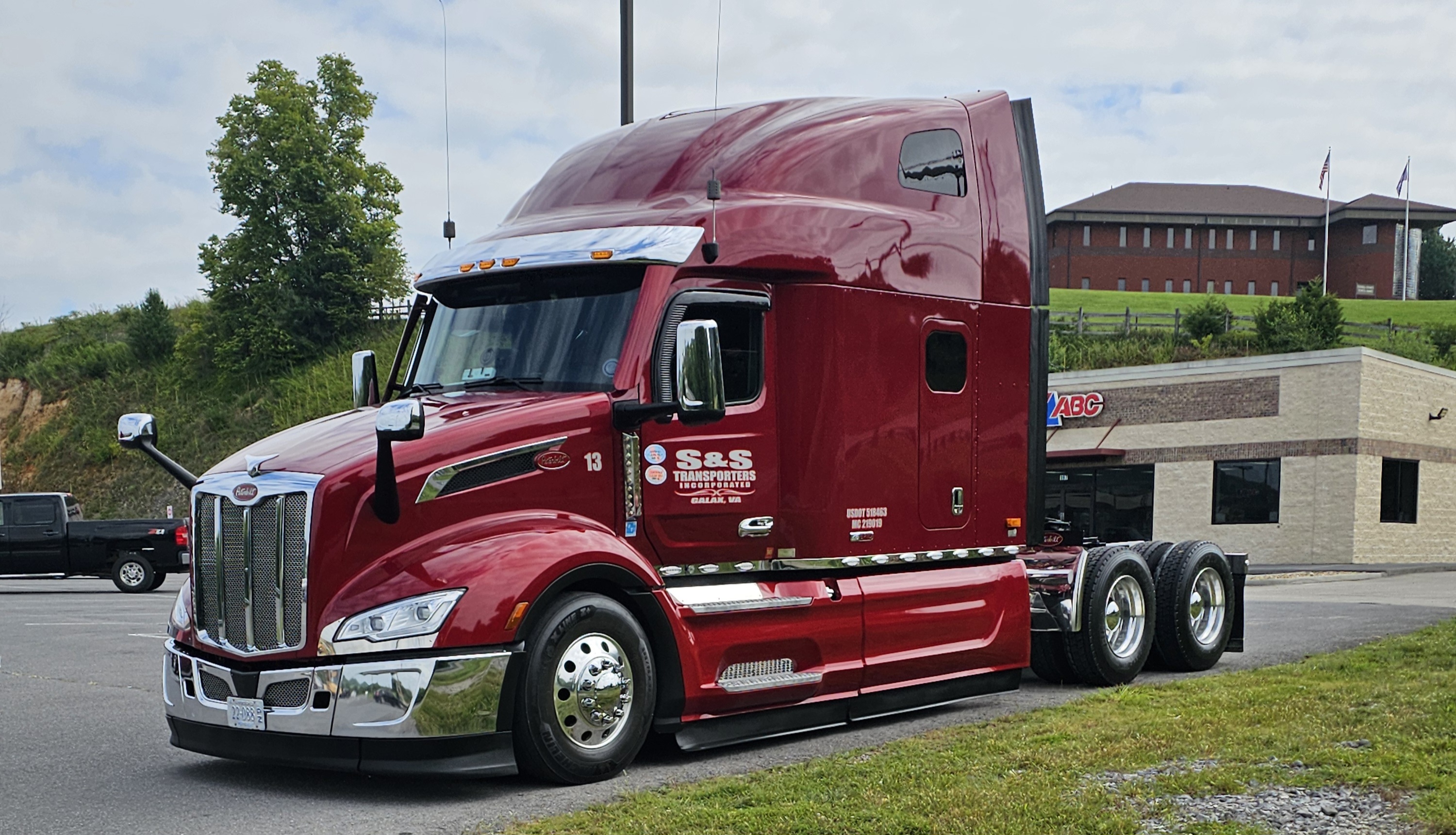 Show us what you are bringing! Upload a photo.