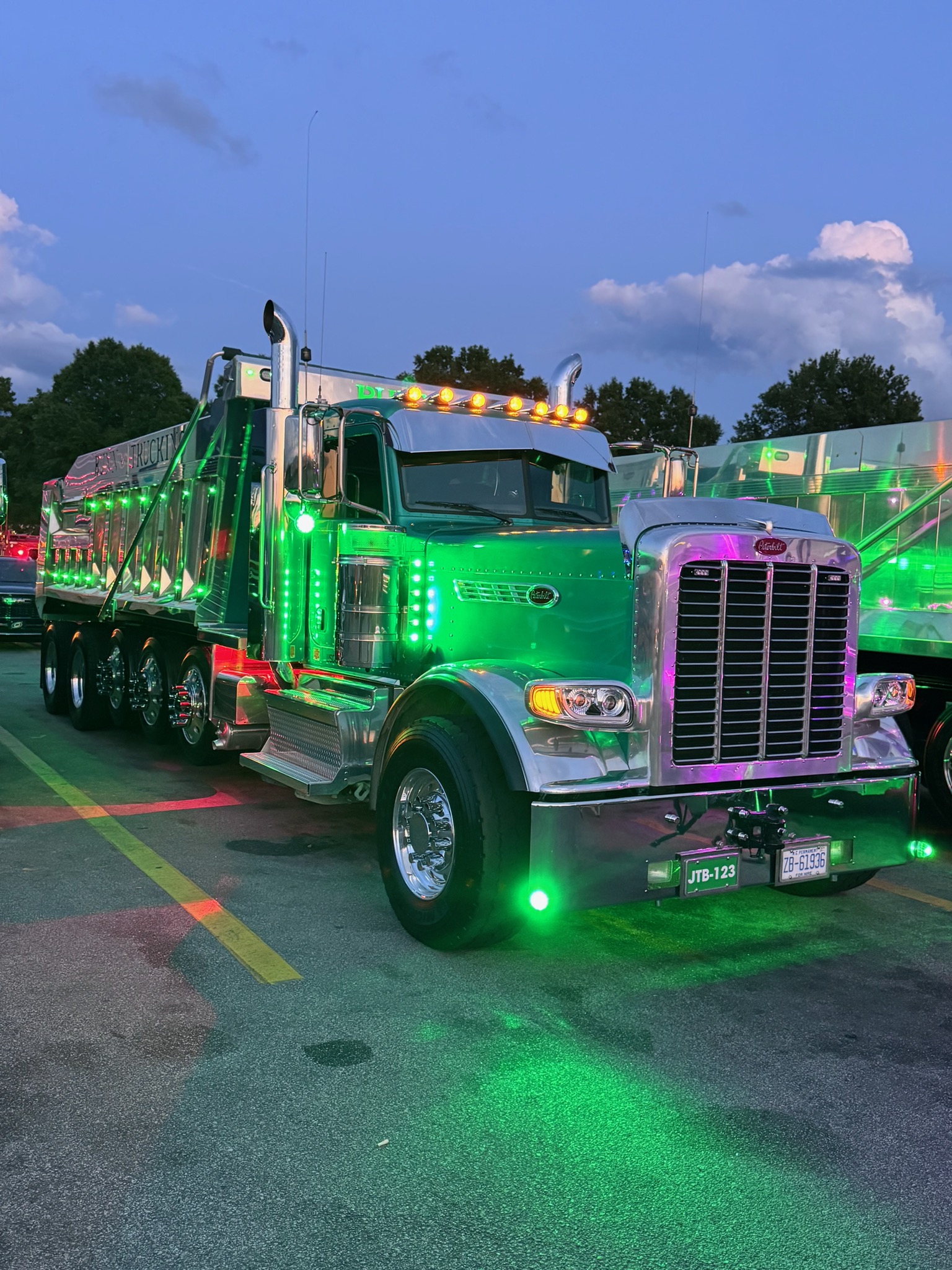 Show us what you are bringing! Upload a photo.