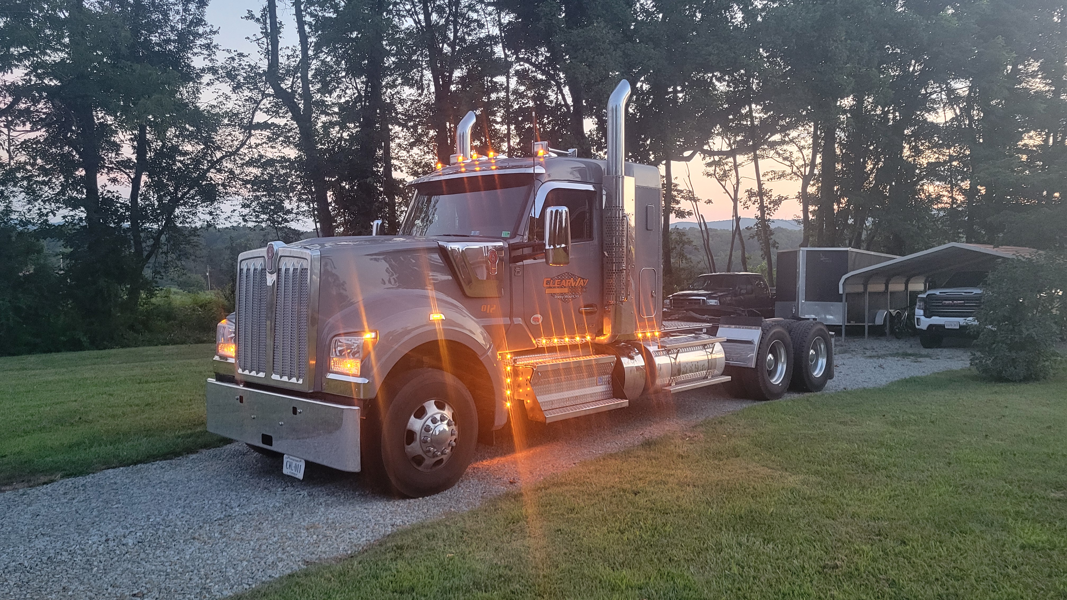 Show us what you are bringing! Upload a photo.